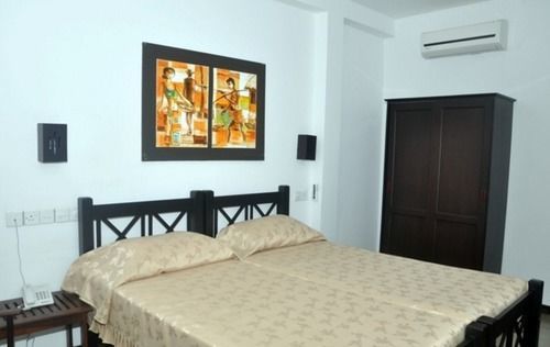 Scandinavia Hotel 希克杜沃 外观 照片